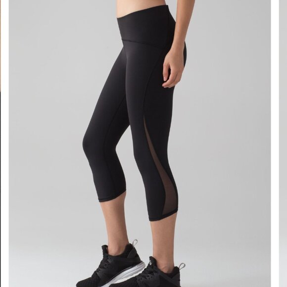Lululemon Train Times Crop size 4 W6ADDS - Picture 2 of 8